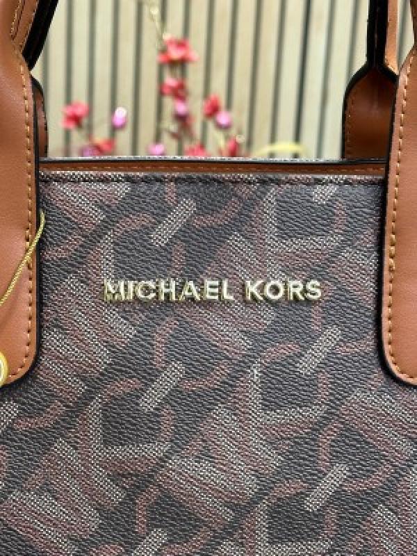 MICHAEL_KORS ELEGANT TOTE BAG PREMIUM QUALITY WITH OG DUST BAG [ BROWN]