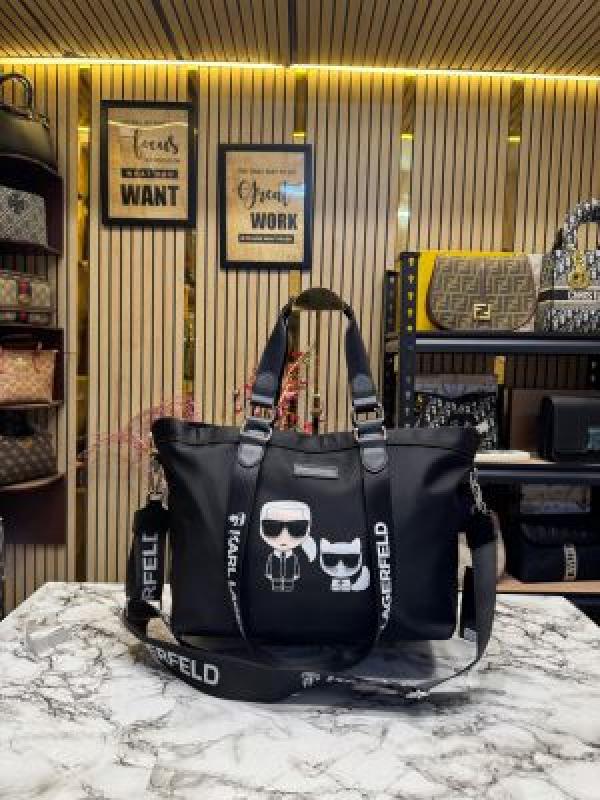 KARL LAGERFELD SUPREME TOTE WITH DUST BAG  WITH SLING